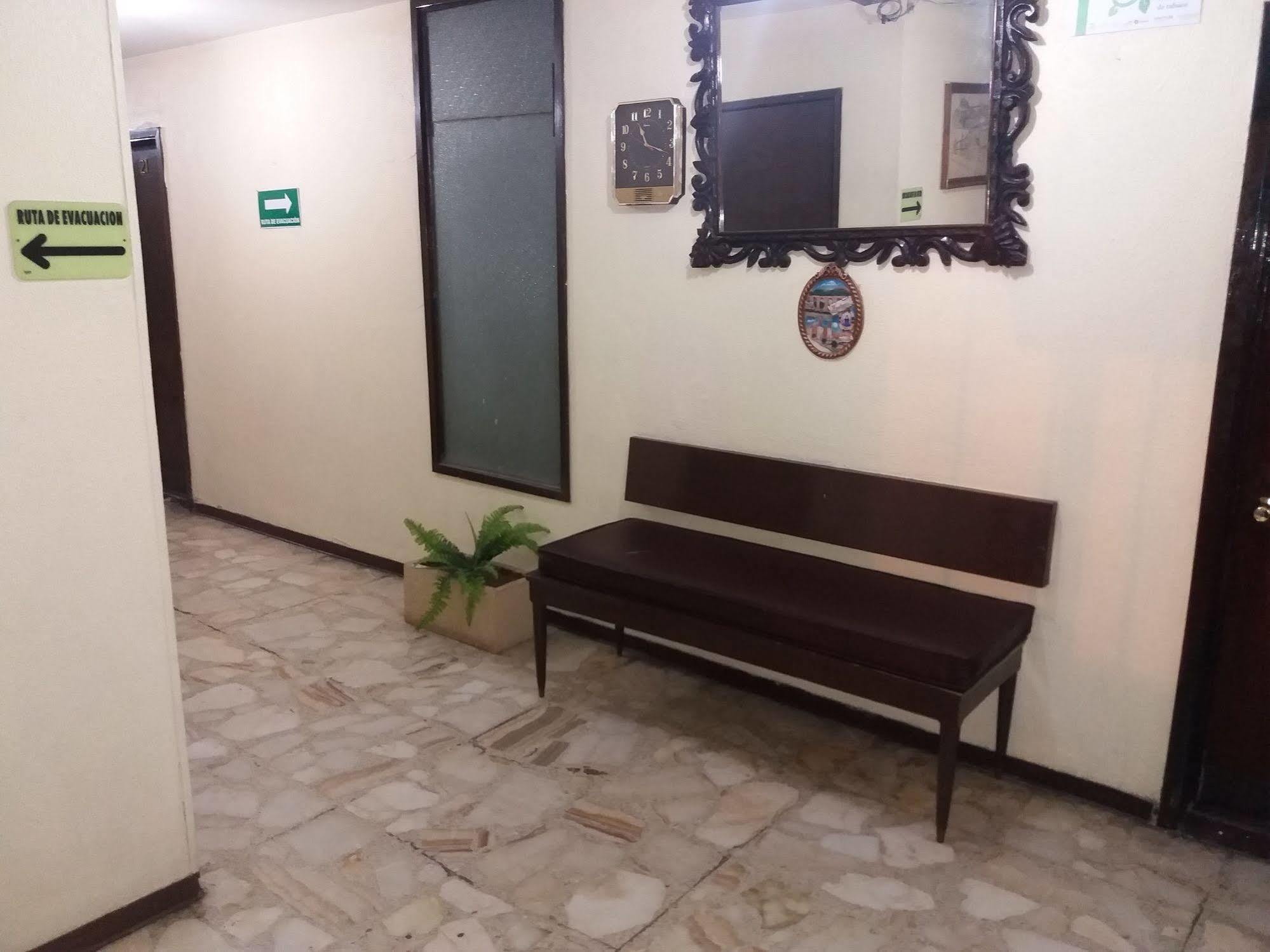 Hotel Colon De Zacatecas Exterior photo